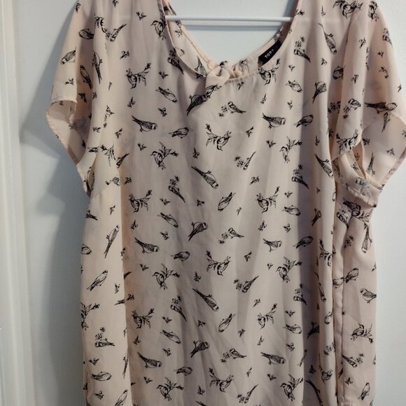 Torrid pastel pink top with black sparrows 2X - Picture 5 of 5